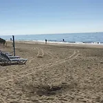 Estudio Con Insuperables Vistas Al Mar: Aparcamiento Marbella