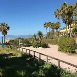Estudio Con Insuperables Vistas Al Mar: Aparcamiento Marbella