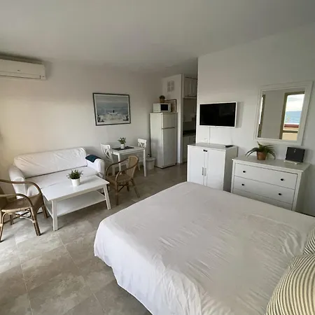 Estudio Con Insuperables Vistas Al Mar: Aparcamiento