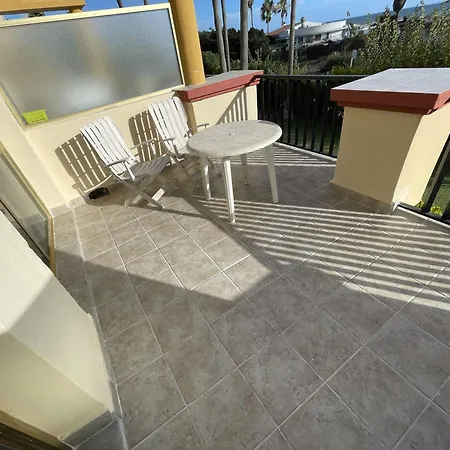 Estudio Con Insuperables Vistas Al Mar: Aparcamiento Apartment