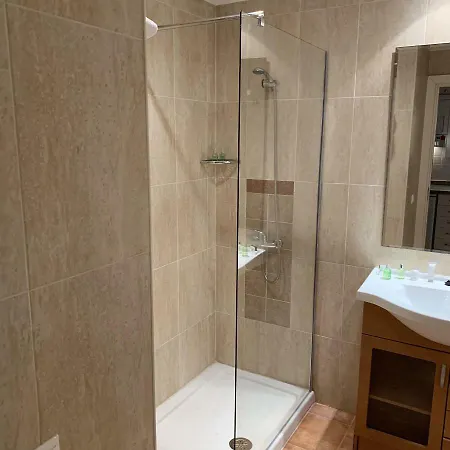 Estudio Con Insuperables Vistas Al Mar: Aparcamiento Marbella