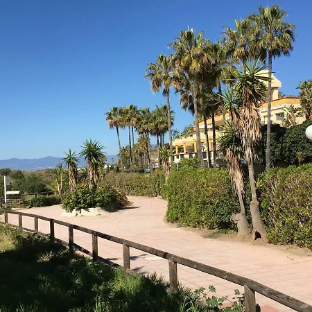 Estudio Con Insuperables Vistas Al Mar: Aparcamiento Apartment Marbella