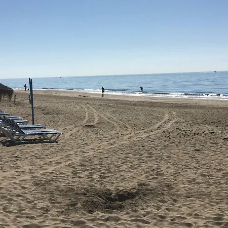 Estudio Con Insuperables Vistas Al Mar: Aparcamiento Marbella