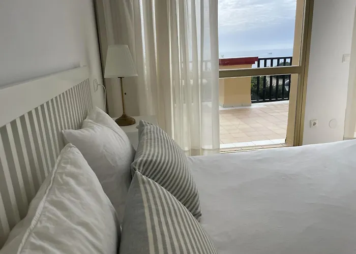 Apartment Estudio Con Insuperables Vistas Al Mar: Aparcamiento Marbella