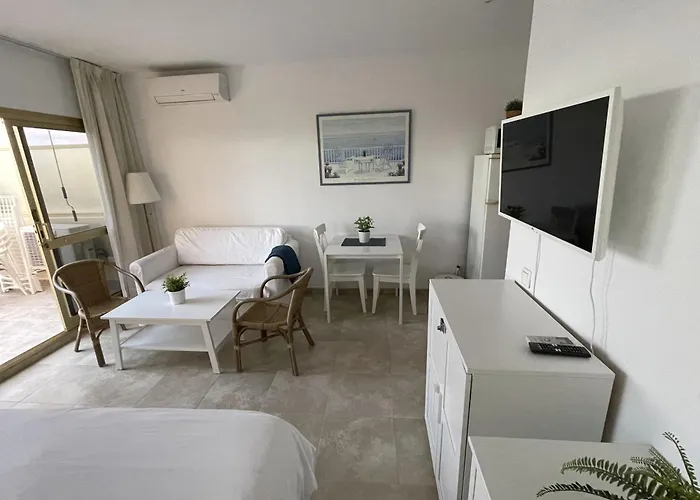 Estudio Con Insuperables Vistas Al Mar: Aparcamiento Marbella